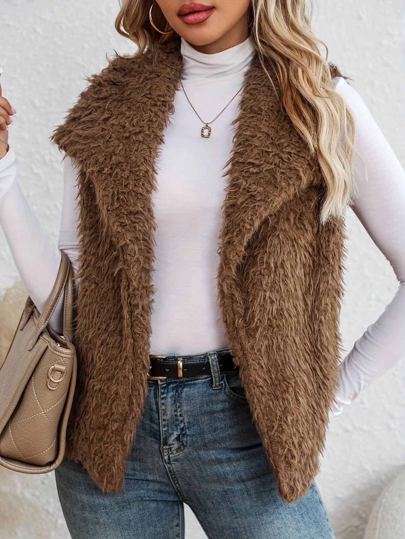 A versatile vest coat for women in autumn and winter with a waterfall collar and a front opening plush vest 251029