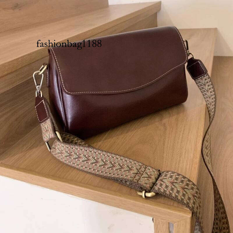 Women's Genuine Leather Shoulder Crossbody Bag Minimalist Design for Office, Dinner & Weekend Outings Durable Everyday Handbag