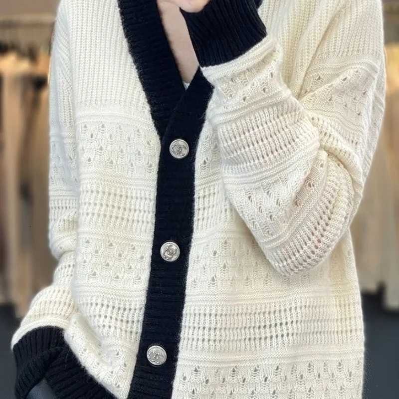 New Autumn and Winter Hollowed Out Womens Sweater Jacket Color Blocked Korean Style Thin Knit Sweater Westernstyle TopT251028