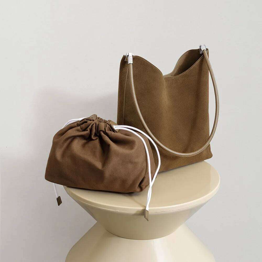 Suede Women's Armpit New Niche Design Vintage Frosted Cowhide Large Capacity Fashionable Hand-Laundry Shoulder Bag Suotong1029
