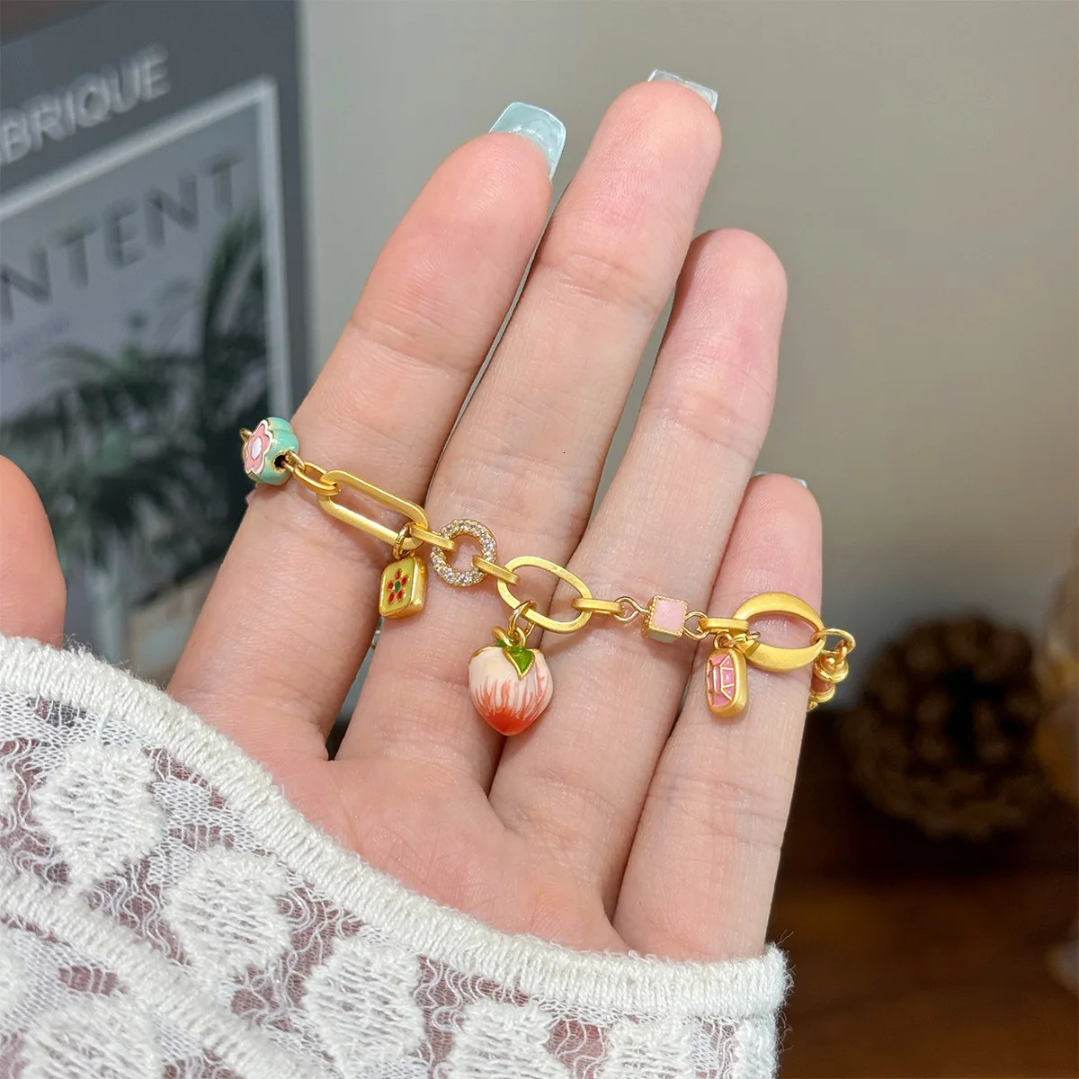 Fashion ChainLink Bracelets Women Peach Flower Enamel Charms Girl Bracelet Gold Color Adjust Wristband Jewelry 251024