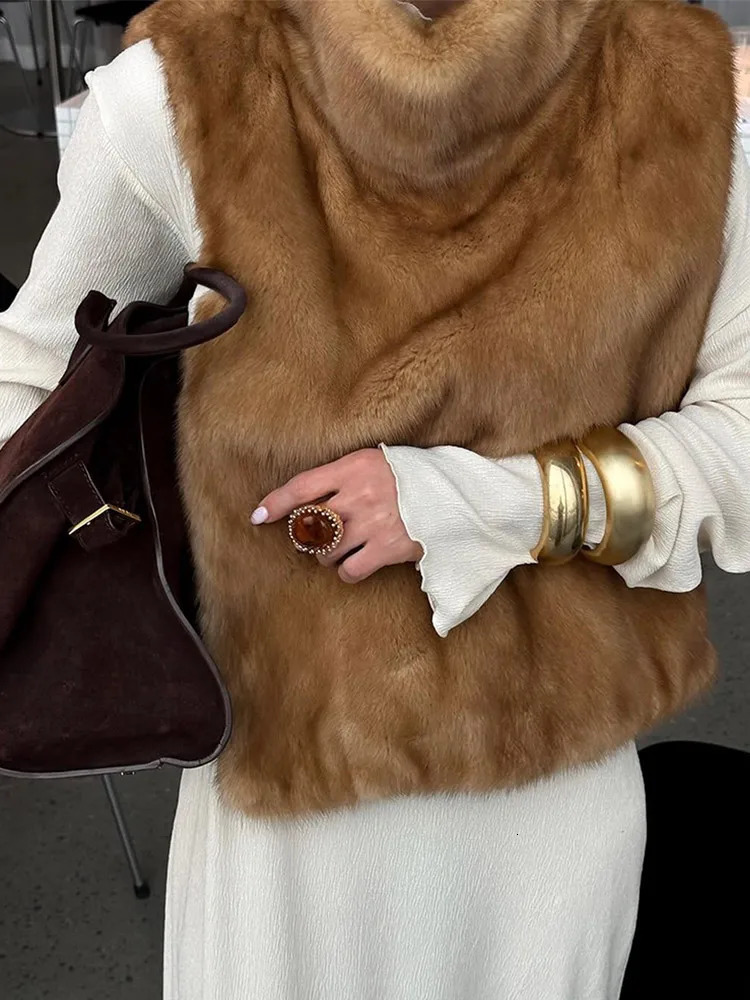 Brown Sleeveless Faux Fur Vest Casual Womens Sleeveless High Collar Loose Waistcoat Lady 2025 Daily Chic Highstreet Vests 251029