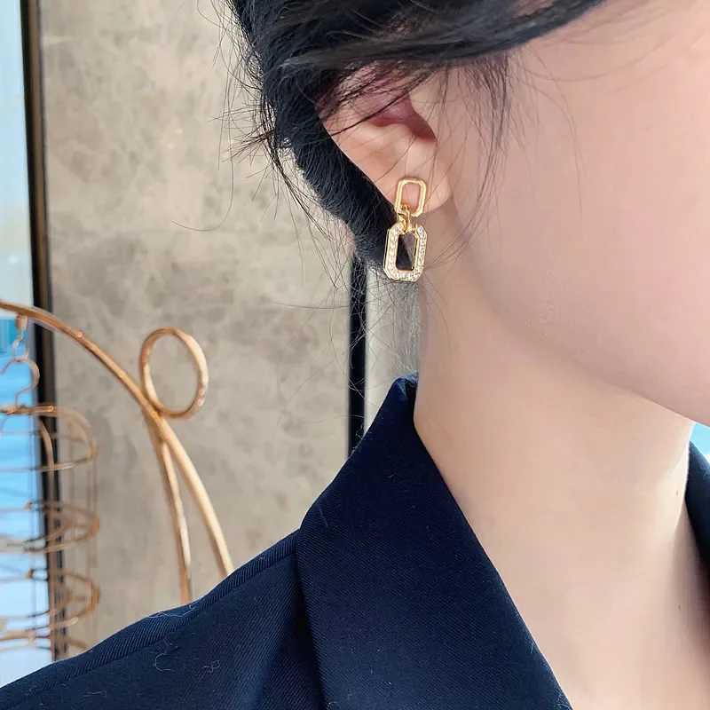 Exquisite Luxury Micro Inlaid Zircon Geometric Square Earrings for Woman 2024 Korean Fashion Jewelry Party Girls Unusual EarringW251029