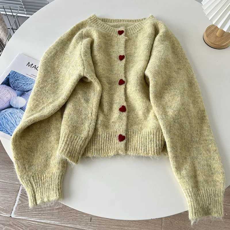 Love Cardigan Buckle Design Sweater Jacket for Women in Autumn and Winter Loose Knitted Cardigan Temperament TopT251028