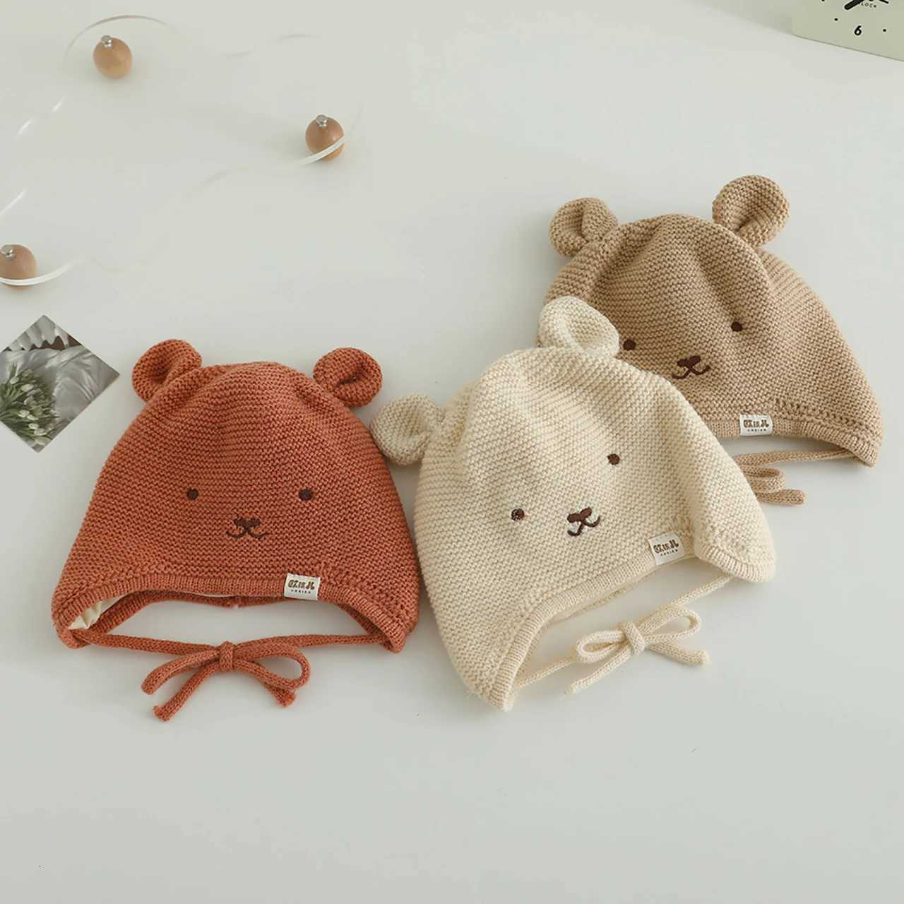 Cute Bear Knitted Baby Earflap Hat Autumn Winter Thick Warm Lacing Cap Windproof Outdoor Toddler Kids Earmuffs Beanie251028