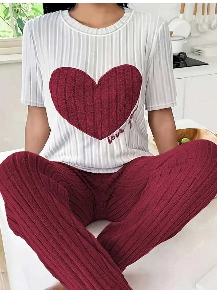 Autumn Winter TwoPiece Pajamas Set for Women Sleepwear Heart Letter Print Round Neck Short Sleeve Tops Long Pants Home WearT251029