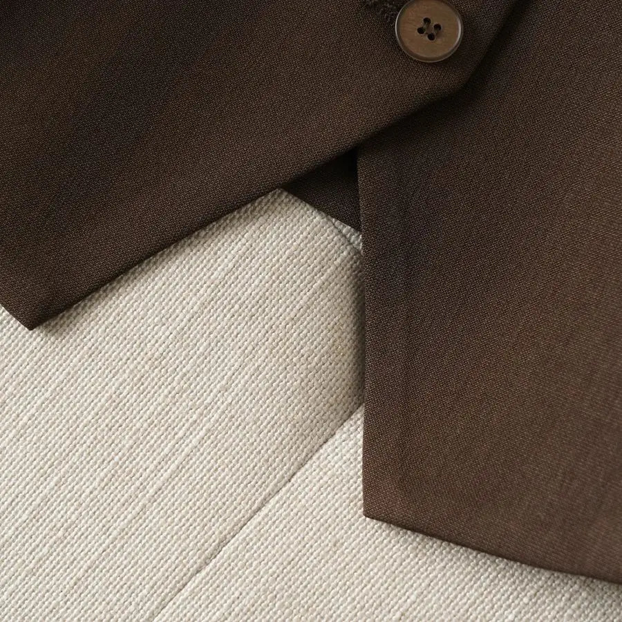 Brown Suit Vest for Women Spring and Autum Short SingleBreasted Slim Workplace Elegant Sleeveless Top Jacket 251029
