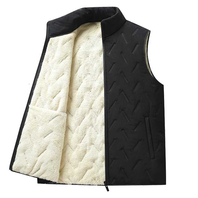 2025 Winter New Vest Jacket Lamb Wool Simple Highquality Warm Windproof Vest with Comfortable Shoulder and Horse Clip for Men W251029