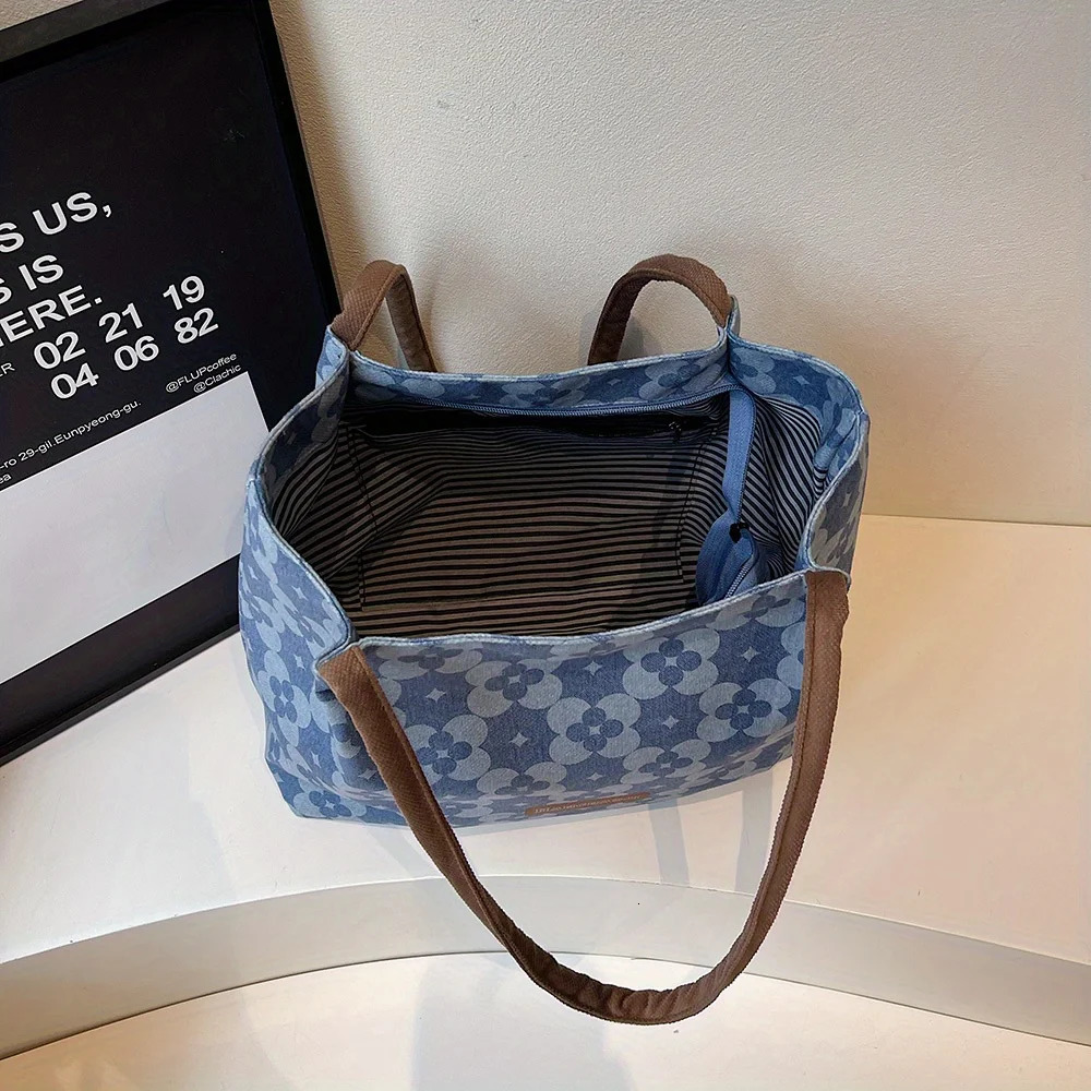 Summer Fashionable Flower Printed Shoulder Bag Womens Casual Large Capacity Tote Bag For College Outings Casual Vacation 251029