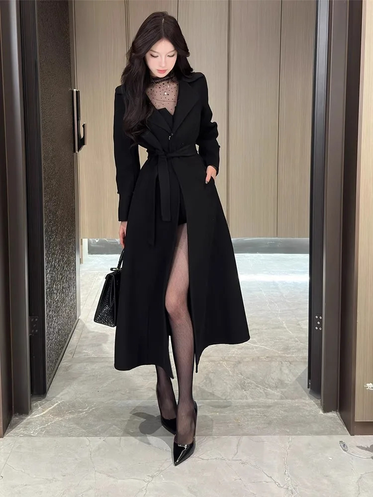 French Retro Black Woolen Coat Autumn Winter Arrival Belt Tight Waist SlimFit MidLength Plus Size Woolens Jacket Women 251029