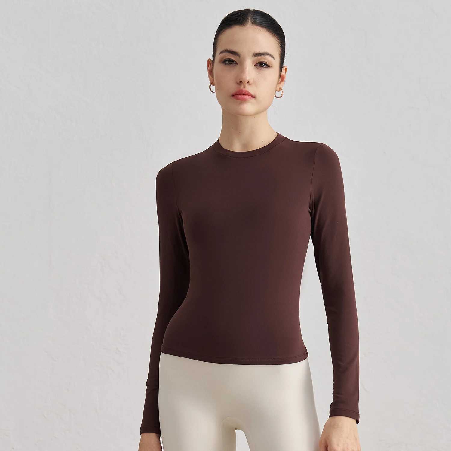 Womens Round Neck Yoga Top Slim Fit Workout Long Sleeve with Naked Feel Breathable Pilates Shirt for Fall FitnessXJ251029