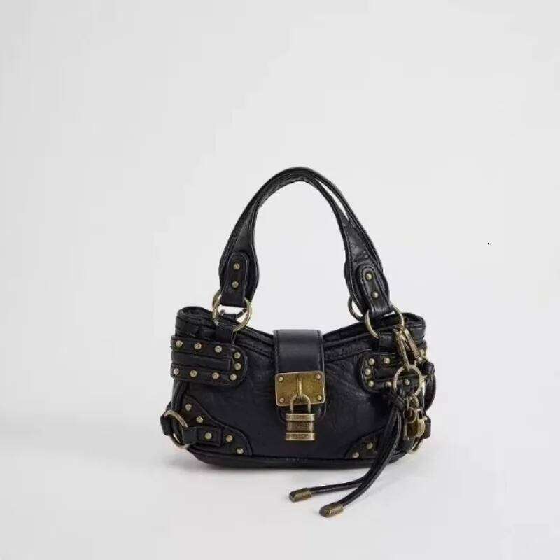 Designer Bags Designer Brand New Large Capacity Rivets Retro Street Motorcycle Bag Satchel Mobile Phone Bags For Women Hot Selling