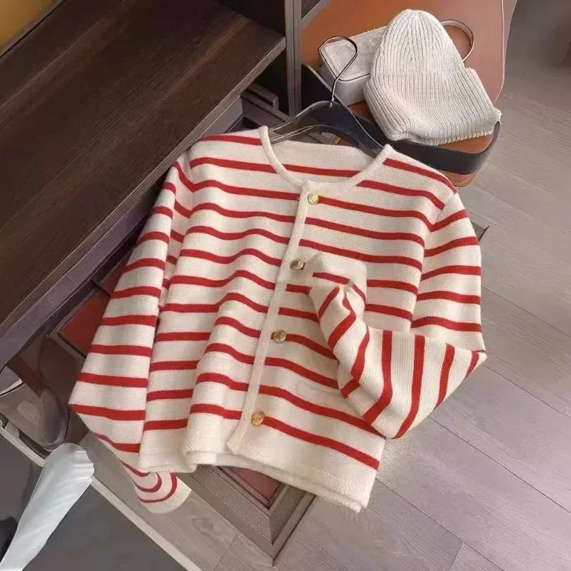 Women Spring Autumn Sweaters Oneck Stripe Knitted Cardigan Fashion Long Sleeve Casual Short Tops Korean Oversized Sweater 251029