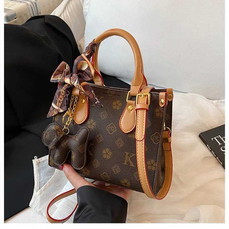 Chic Womens Handbag From Famous Designer Featuring Premium Leather With Timeless Appeal And Security Zip W251029