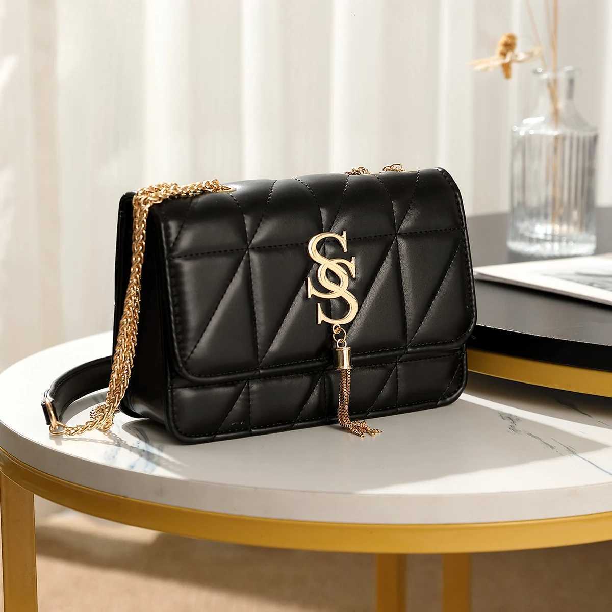 Designer Luxurious Lingge bag chain bag single shoder bag diagal cross style crossbody bag for wen Y251120