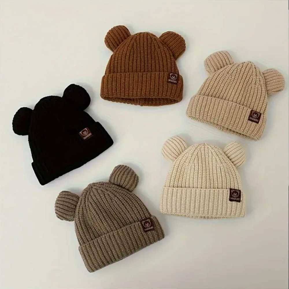 Mini Cute Knit Hat Suitable for Youngsters Winter Warm Christmas Theme Lightweight Knitted Fabric Perfect for Boys and Girl251028