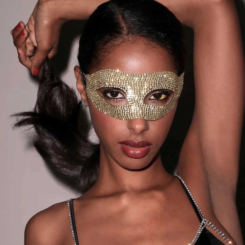Halloween Rhinestone Eye Mask Cosplay Dance Face Accessories Nightclub Jewelry Crystal Sexy Veil Mask Chain Party for Women GiftW251029