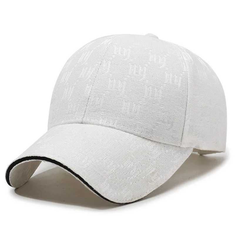 Elegant and Trendy White Baseball Cap A Blend of Style and VersatilityW251029