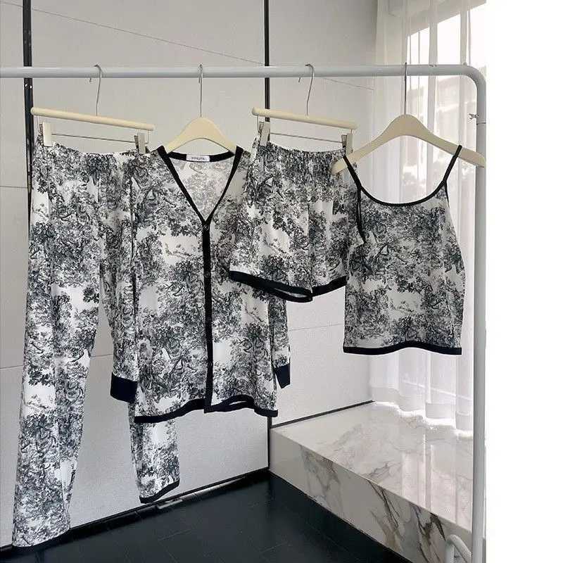 A sexy and fashionable fourpiece set of long printed ice silk pajamas in traditional Chinese ink wash painting home wearT251029