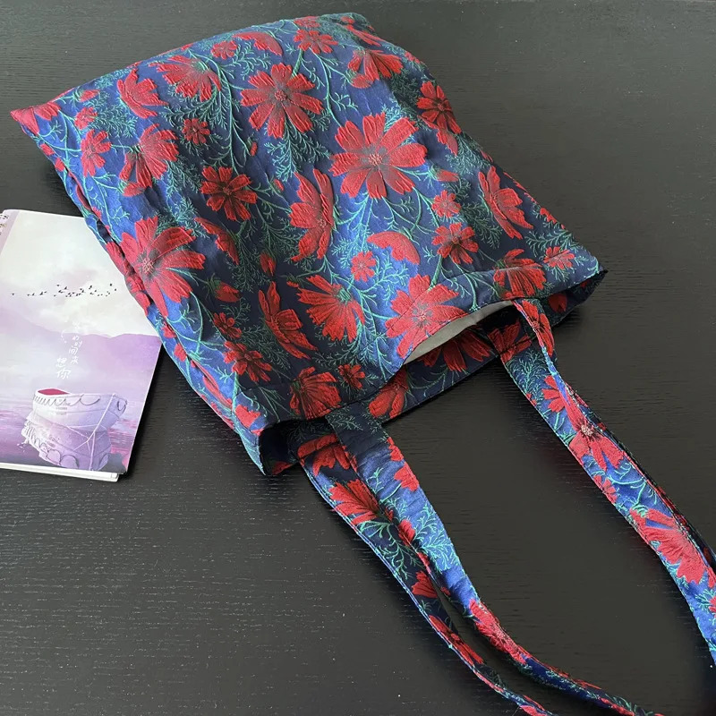Vintage Jacquard Shoulder Bag for Women Floral Pattern Ladies Reusable Shopping Bag Portable Female Large Capacity Tote Handbags 251029