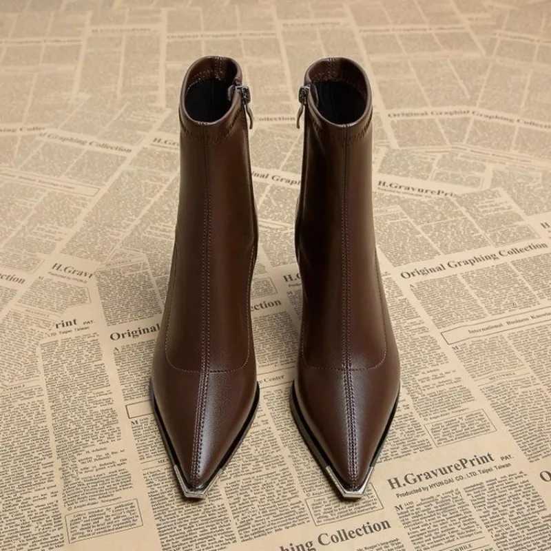 Pointed Toe Womens Ankle Boots Fashion Back Zippers Short Botas Ladies Elegant Square High Heel Winter Womens Footwear 2025 Z251029