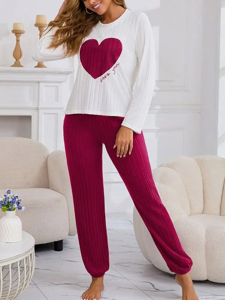 Women Sleepwear Autumn Winter Pajamas Set Casual Heart Printed Long Sleeve Tops and Trouses Sets Homewear Loungewear 251029