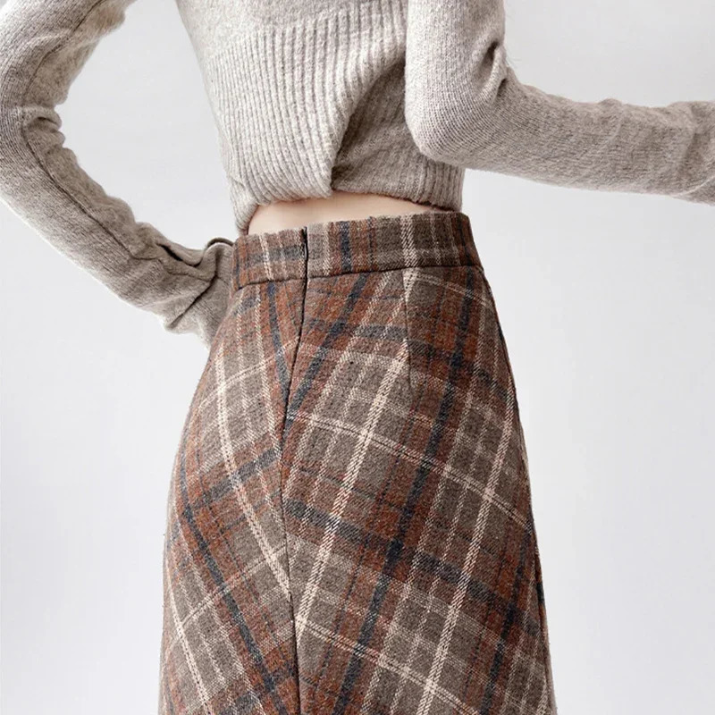 2025 Autumn Vintage Woolen Plaid Skirts Lady Elegant High Waist Slimming ALine Skirt Women Korean Streetwear Slit Long Skirt 251028
