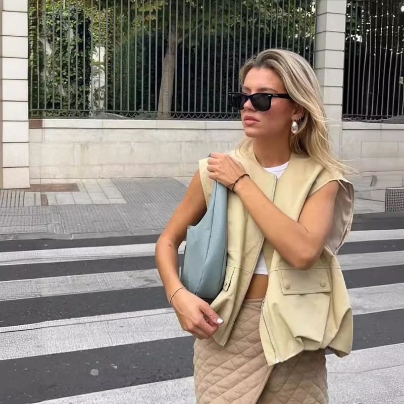 Womens Cropped Waistcoat Fashion Zipper Vest Women Sleeveless Loose Coats Female Chic Pleat Tops 251029