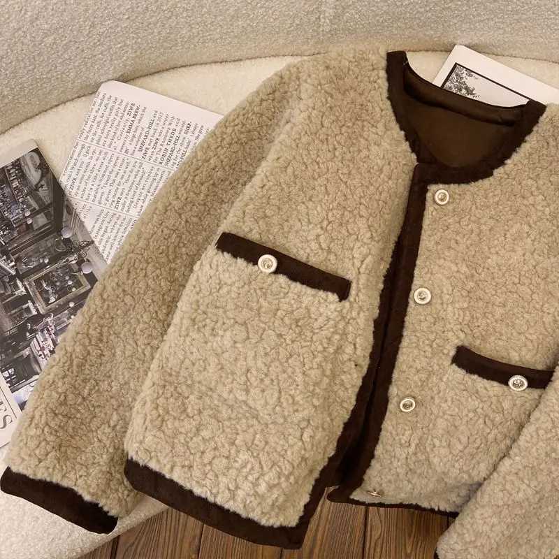 Womens Short Coat Imitation Lamb Fleece Jacket1 Y251105