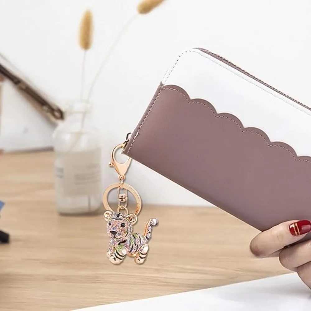 New for Keychain Keyring Cute Tiger Metal Bling Crystals Rhinestone Keyfob Charm Pendant for HandbagsKeychain ColorfulW251029