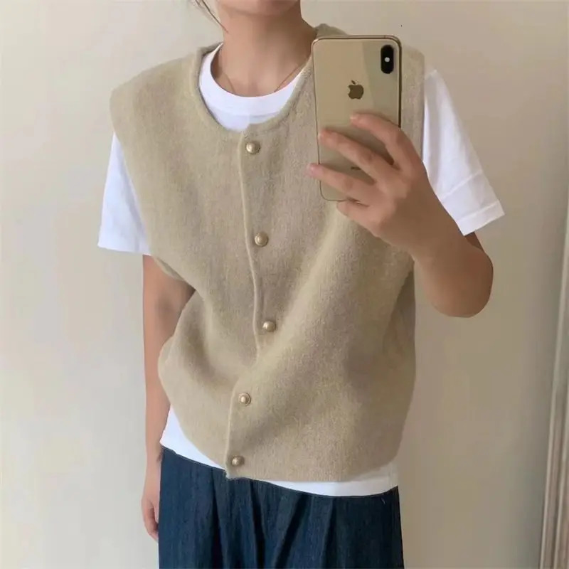 2025 Spring Fall Korean Fashion Round Neck Sweater Vest Solid Color Knitted Tank Top Sleeveless Cardigan Waistcoat Knitwear 251029