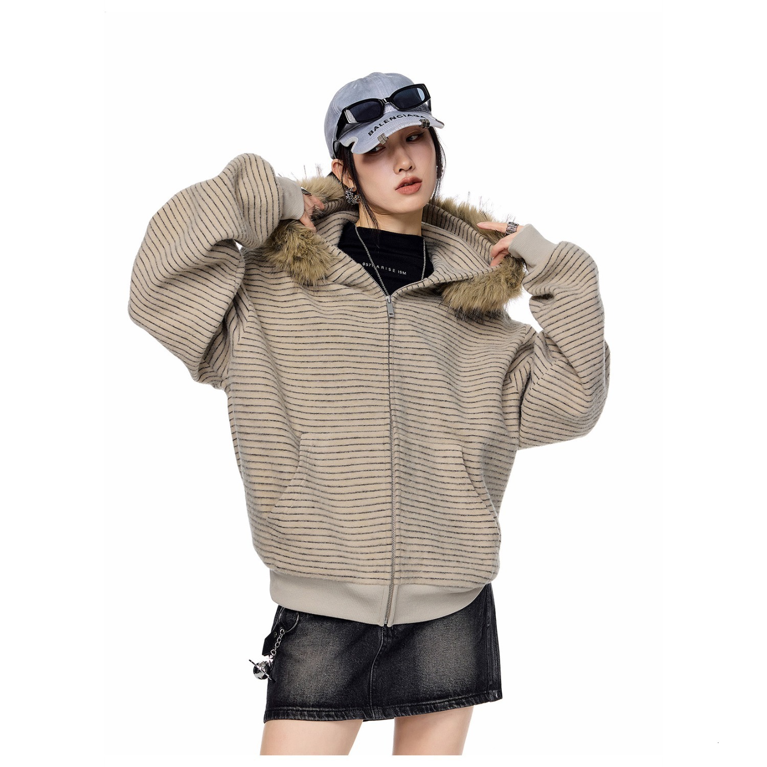 Autumn and winter designer fashionable American couple retro warm striped hooded sweatshirt jacket suitable for both men and women new multifunctional