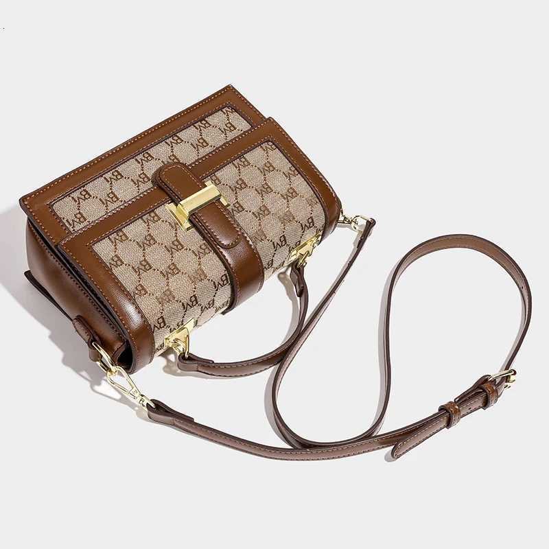 Luxurious HandBags Wen Vintage Purse Plush Tassel Messenger Bags Tote Bost Shoder Crossbody Bag D251029