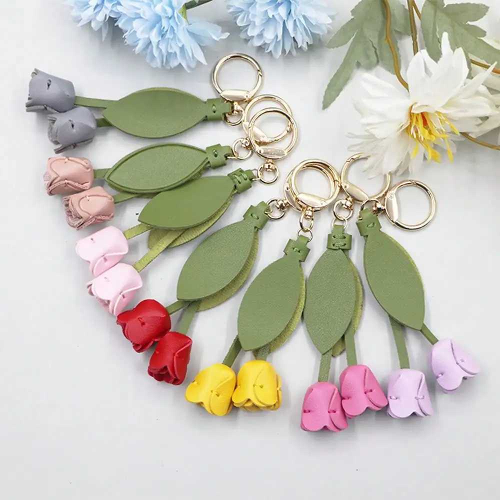 Fashion Tulip Bag Decoration PU Leather Flower Key Chain Fashion Cute Charm Creative Bag Pendant For FamilyFriends GiftW251029