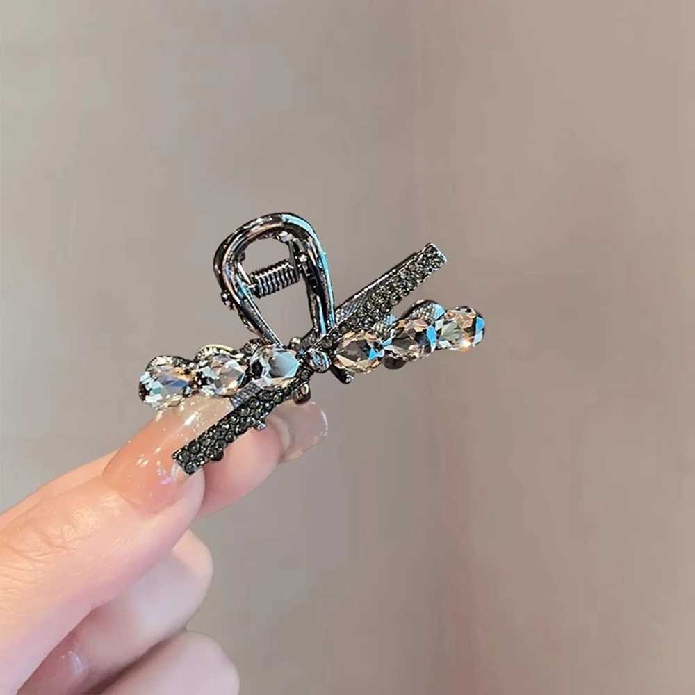 New Fashion Hair Claw Shining Rhinestone Ponytail Clip Hairpin For Girl Women Hair Accessories Jewelry DecorationW251028
