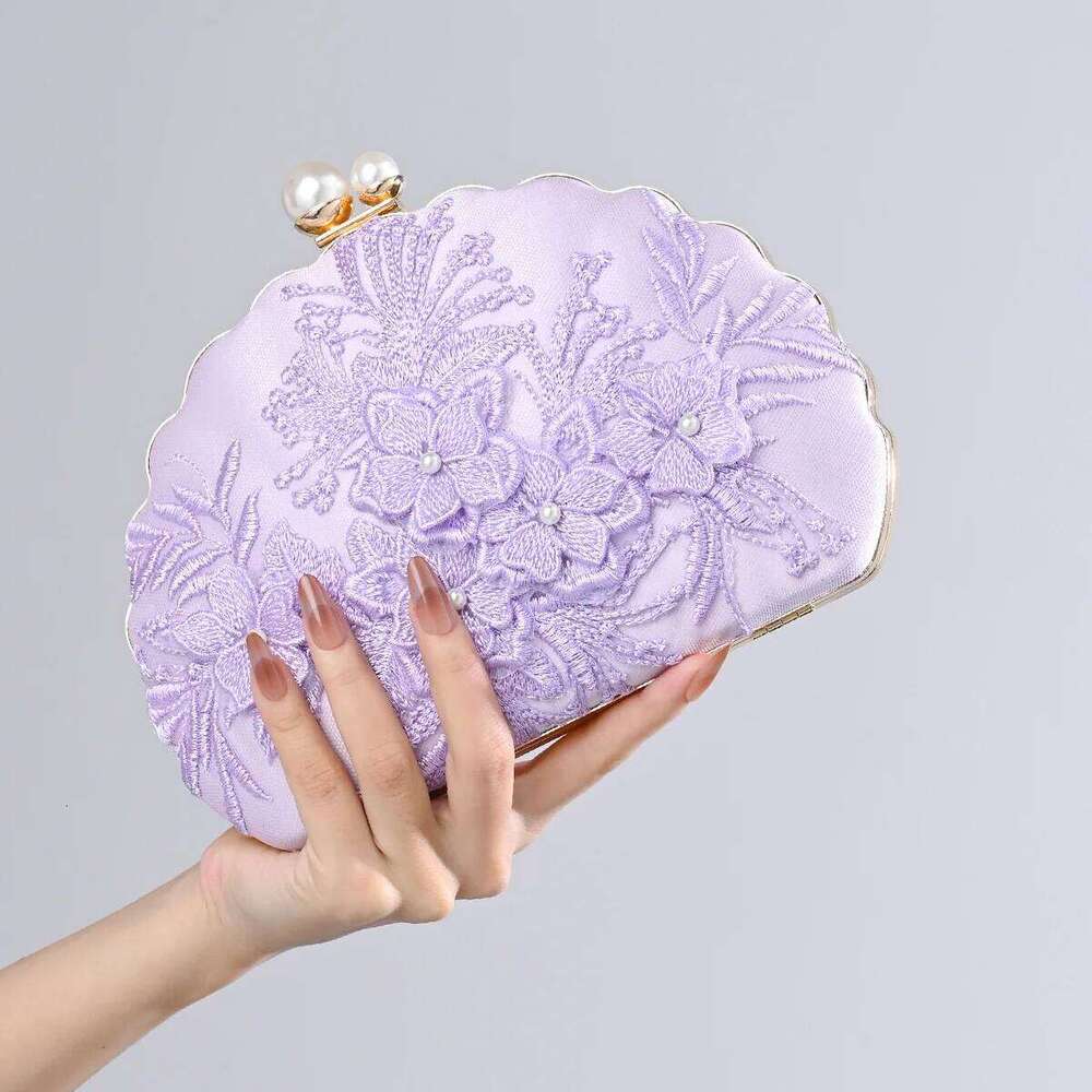 Designer Bags Handmade Antique Hanfu Cheongsam Dress Embroidered Dinner Bag Single Shoulder Oblique Chain New Luxury Bag