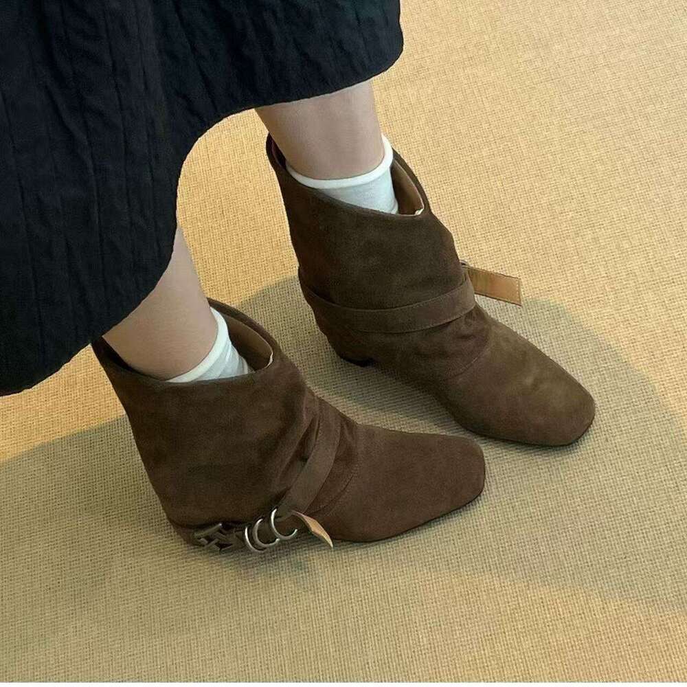 Height Increase Soft Cool Style Slimming Melad Western Boots Women with Belt Buckle Inner Suede Leather Boot for Autumn Designer Shoe and Winter