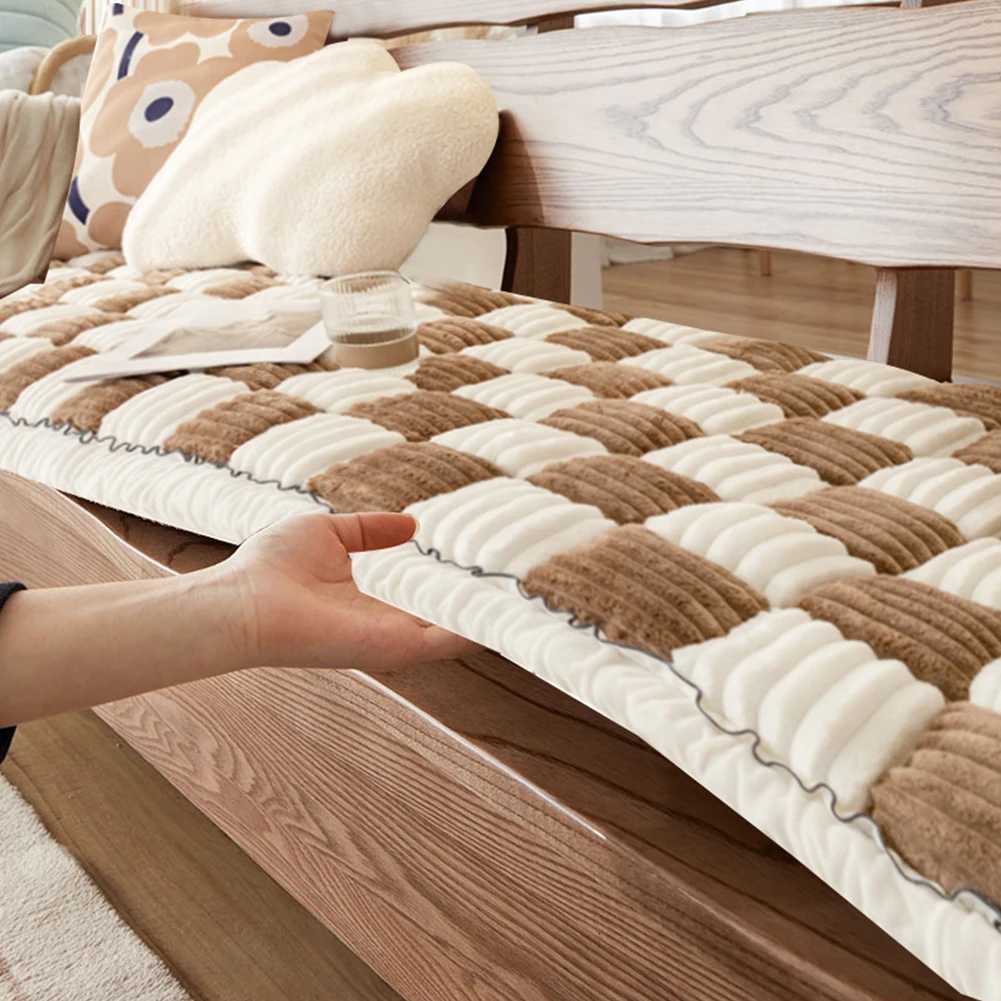 Winter Sofa Mat Thickened Warm Anti Slip Seat Cushion Sofa Cover Comfortable Cloth Towel Sofa Cover Sofa Cushion C251028