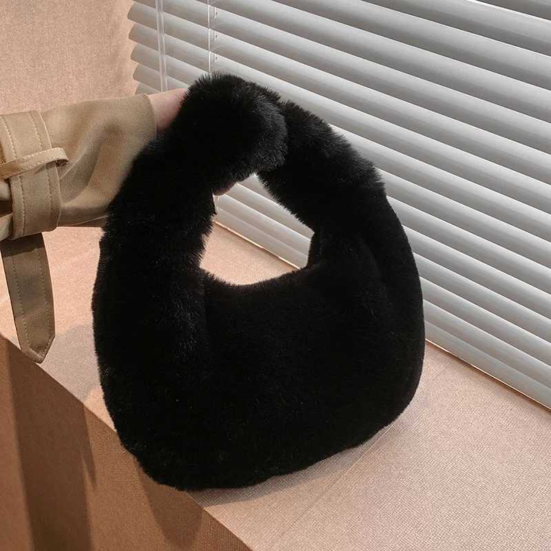Solid Color Plush Dumpling Bag Simple Style Niche Design Faux Fur Handbag Tote Small Wens Underarm Hobo Bag1 D251029