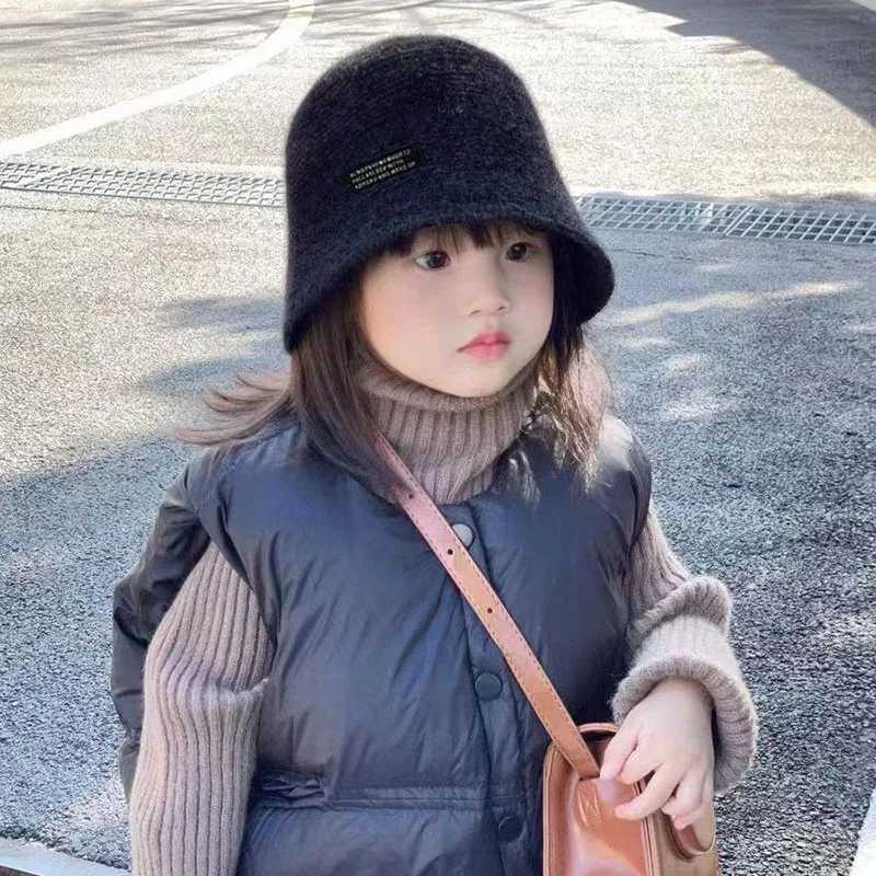 Winter Children Woolen Fisherman Hat Cute Knitted Flower Basin Cap 26year Baby Girl Outdoor Sun Visors Solid Warm Bowl Hats 251028