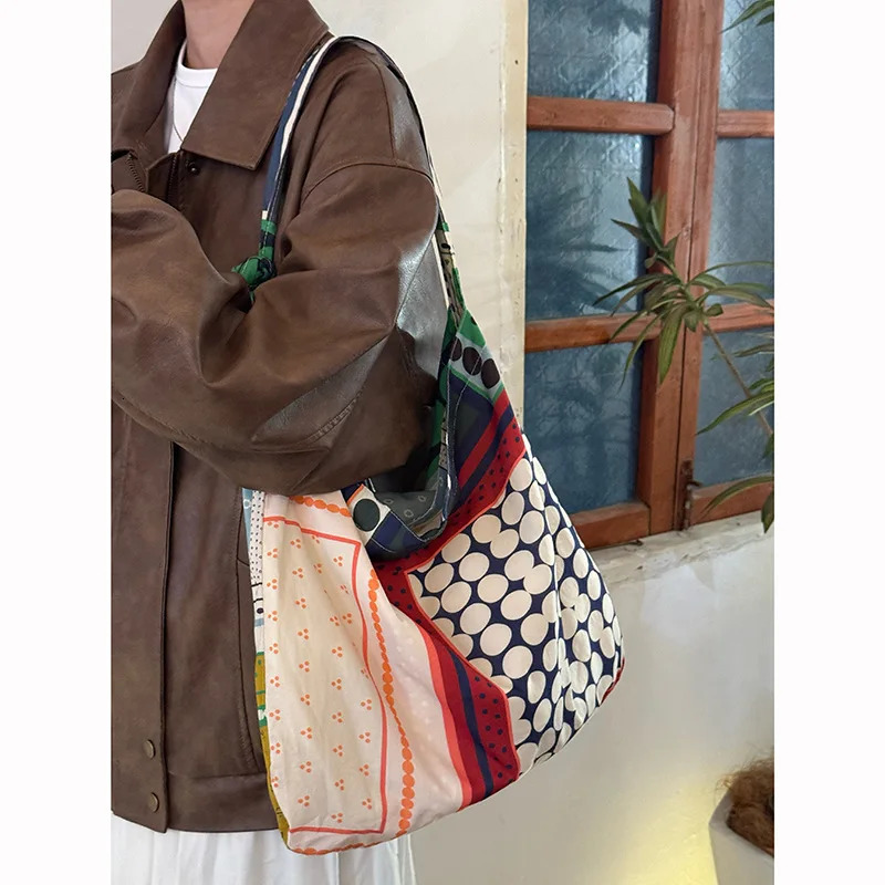 Korean retro patchwork polka dot canvas bag large capacity ethnic style single shoulder tote bag niche crossbody bag 251029