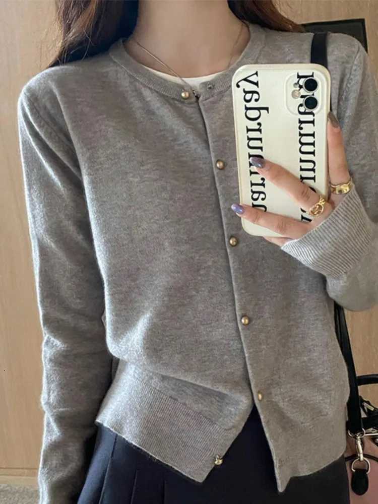 Autumn Elegant Solid Color Sweater 2025 Classic Casual Womens Knitwear Fall Women Long Sleeve Elegant Cardiagn SweaterT251028