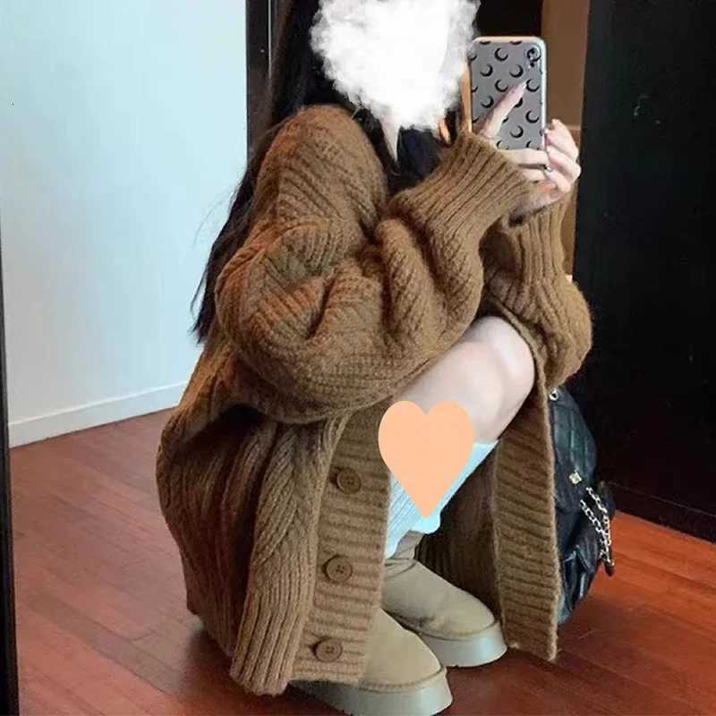 Korean White Knitted V Neck Cardigan Women Autumn Winter Warm Long Sleeve Cardigans Coats Woman Single Breasted Loose CardiganT251028