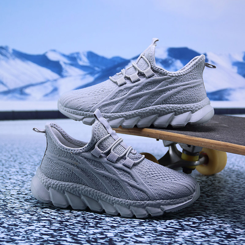 Designer girls' shoes, autumn mesh breathable children's sports shoes, lightweight and non slip oversized children's shoes