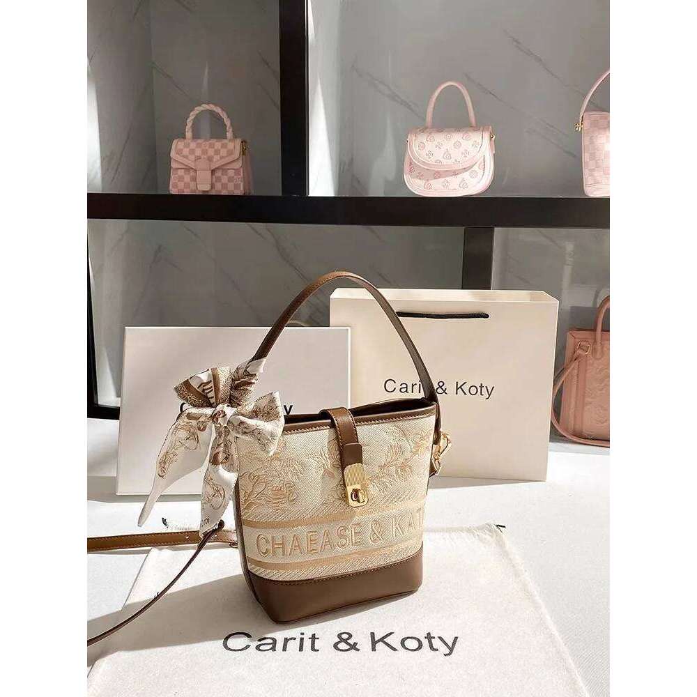 2025 Bucket Shoulder bag with Floral Embroidery Pattern and High Quality Material Women Handbag for Daily use