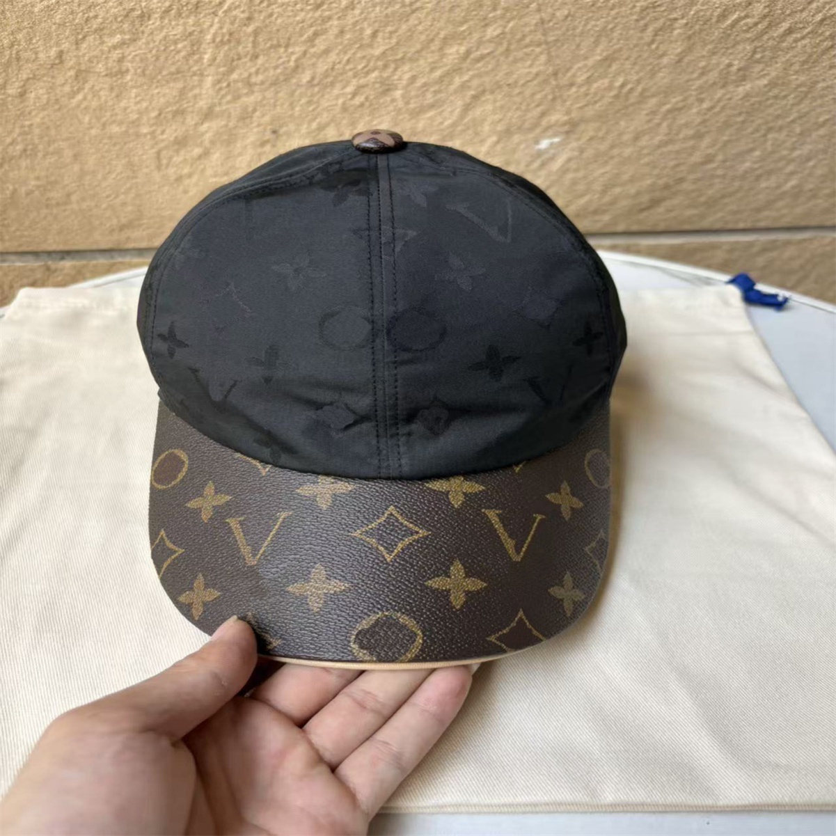 Designer Luxury Women Canvas Baseball Caps With Dust Bag High Quality Men Fitted Caps Fashion Fedora Letters Stripes Mens Casquette Beanie Hat b1