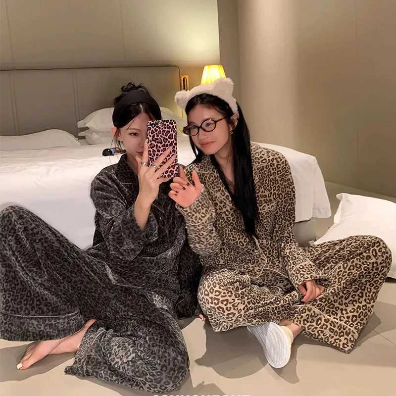 Womens Velvet Fleece Leopard Print Cardigan Girls Pajama Set Loungewear Sleepwear Loose TwoPiece Home Clothing Autumn WinterT251029