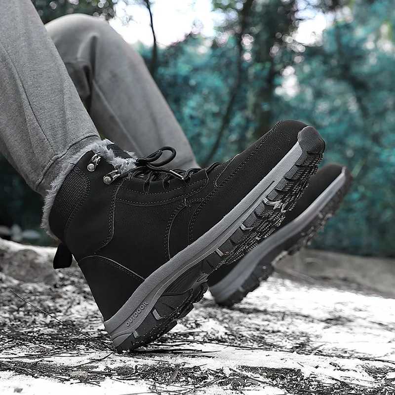 Snow Boots for Men Casual Winter Shoes Platform Nonslip Warm Fur Ankle Boots Plush Combat Outdoor Hiking Motorcycle Boots Z251029