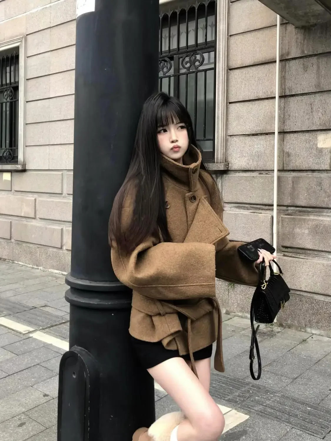 Winter Korean Fashion Woolen Warm Coat Women Chic Shawl Cloak Retro Loose Trench Coat Female Sweet Casual Overcoat 251029