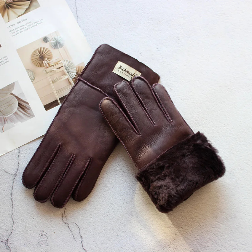 Sheepskin Fur Gloves Women Thickened Winter Warmth Outdoor Windproof Motorcycle Riding Color Leather Finger Gloves 251029